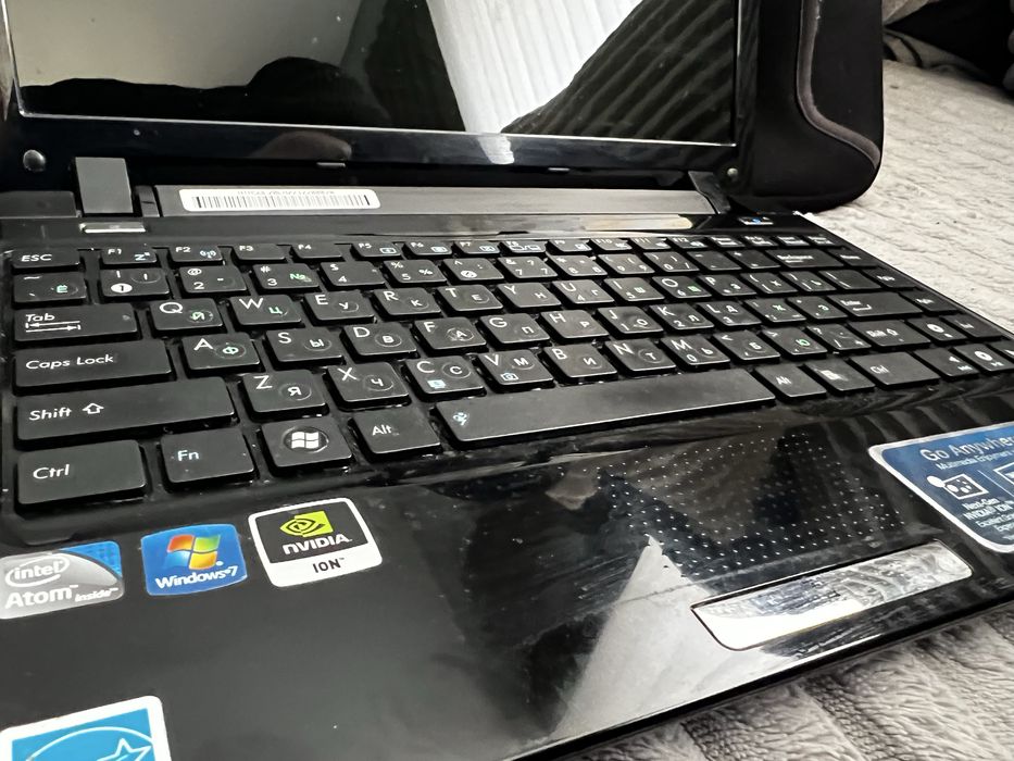 Лаптоп ASUS Eee PC 1201