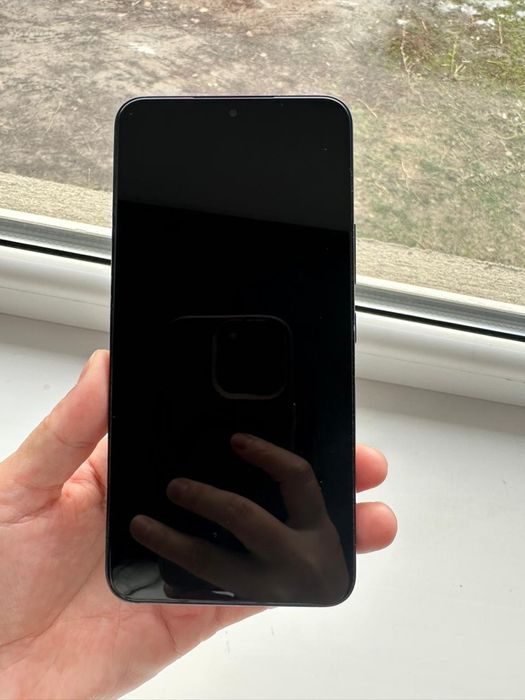 Продам Samsung S22