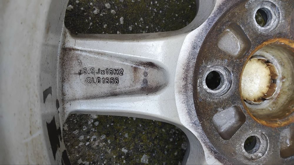 Оригинални джанти за мазда 16 ки