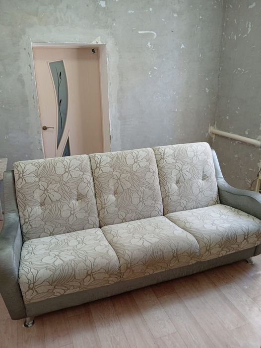 Диван с креслами
