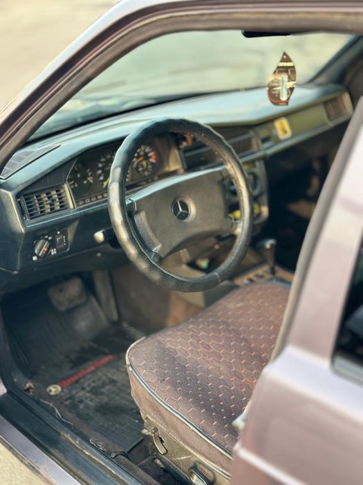 Продам машину  Mersedes-Benz 190