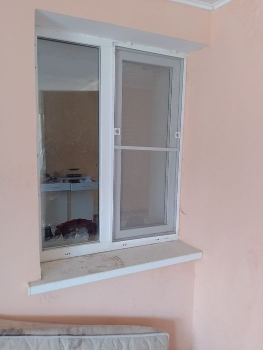 Продам пластиковые окна радиаторы двери