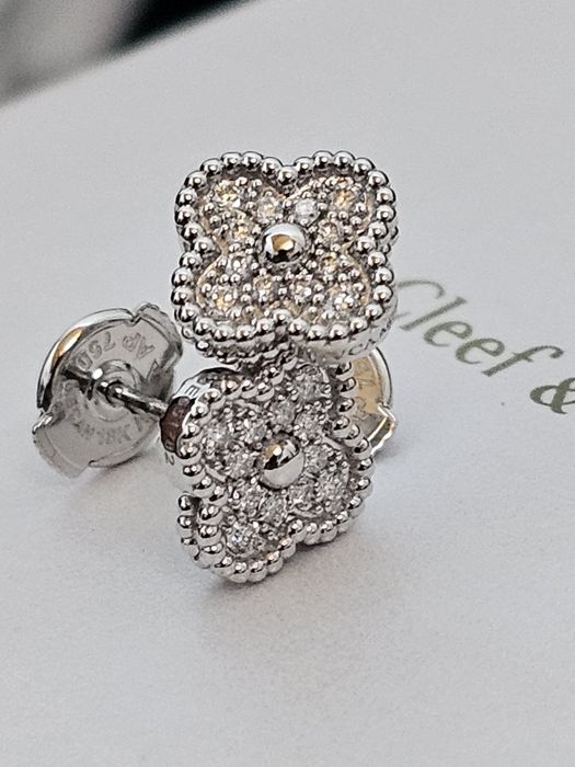 Van Cleef & Arpels diamonds обици