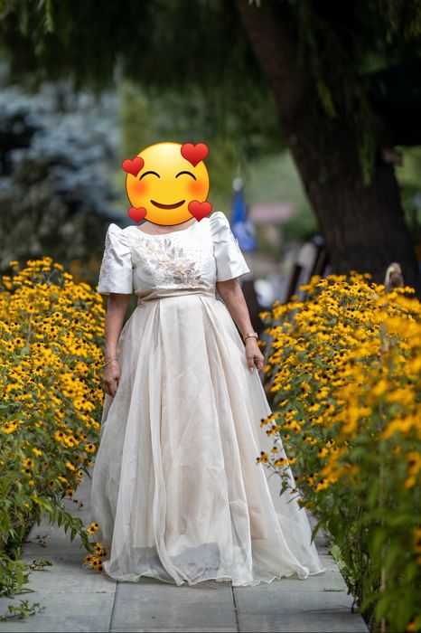 Rochie roz și bej
