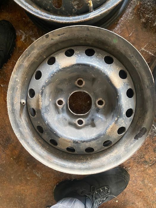 Срочно продам Диски Nissan Almera