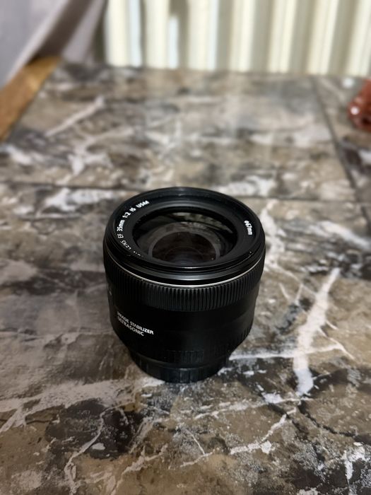 Canon EF 35 mm f2