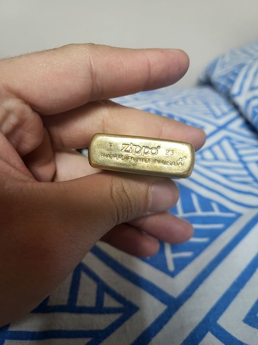 Зажигалка Zippo gold