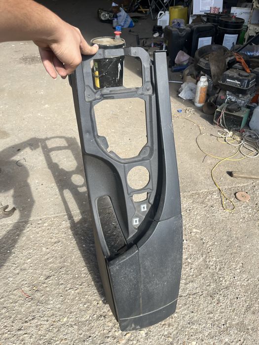 Кожен подлакътник за BMW E60