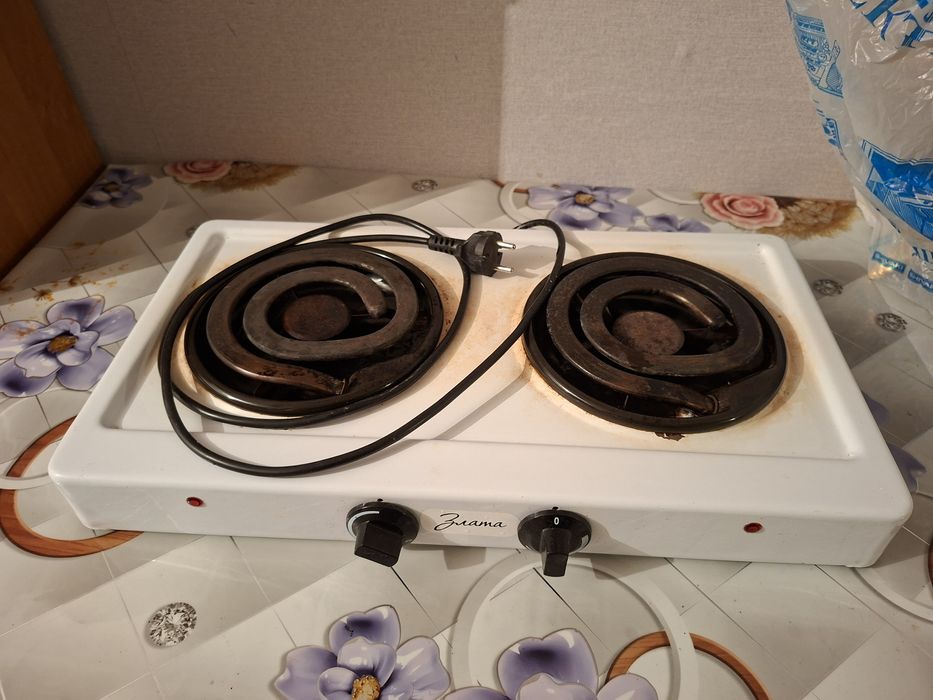 Плита 2 конфорки