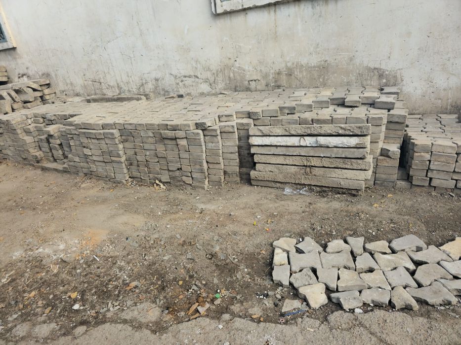Брусчатки и бордюры