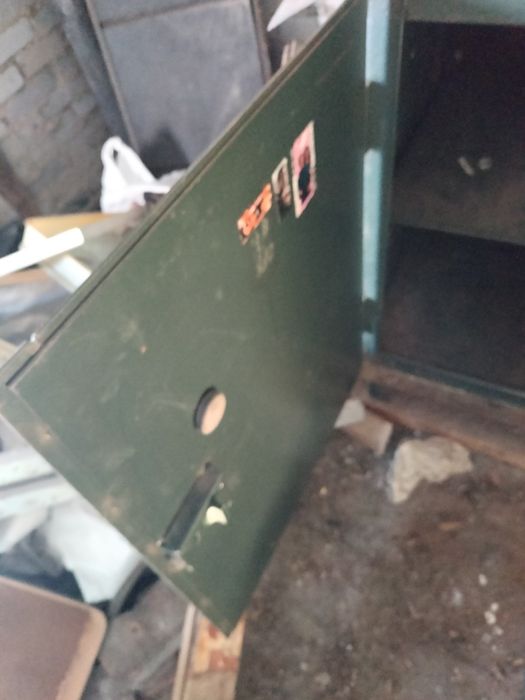 Продам Стол слесарный