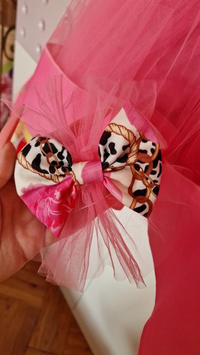 Страхотна рокля в розово-цикламено