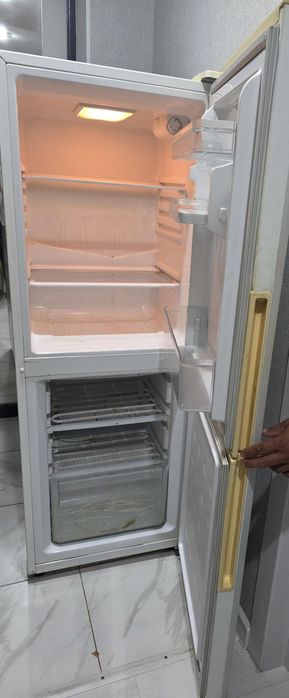 Срочно продам холодильник