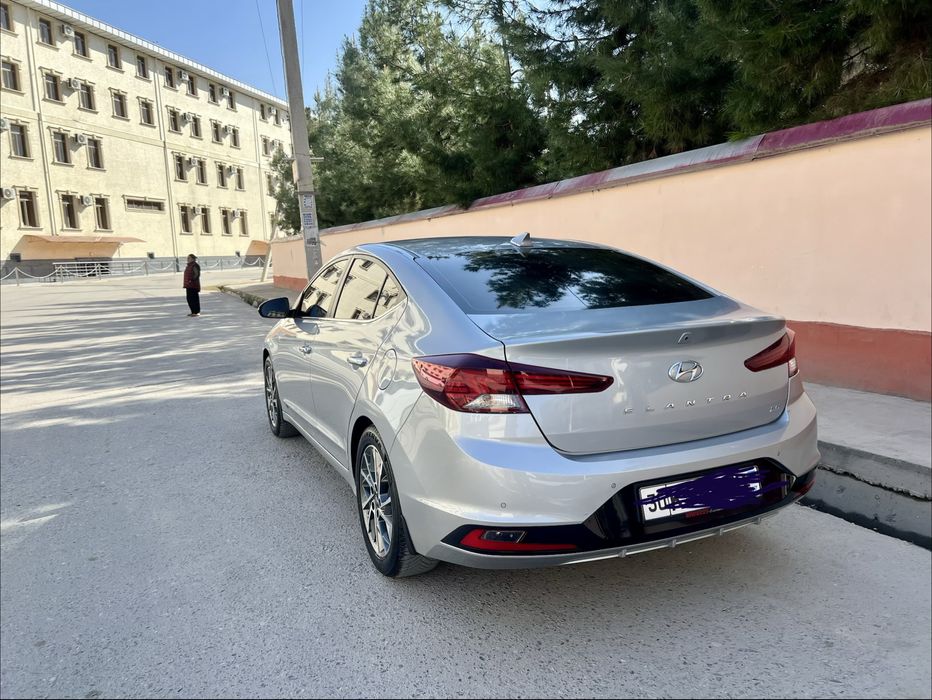 Продаю ухоженную машину Кореец 2020 г фулл