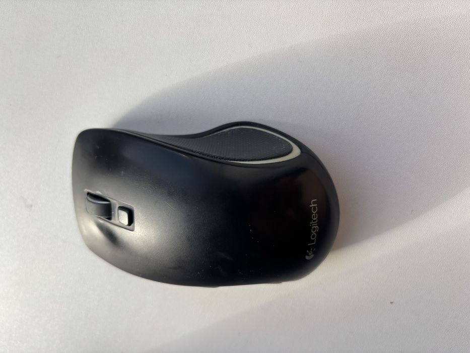 Мышка logitech m560