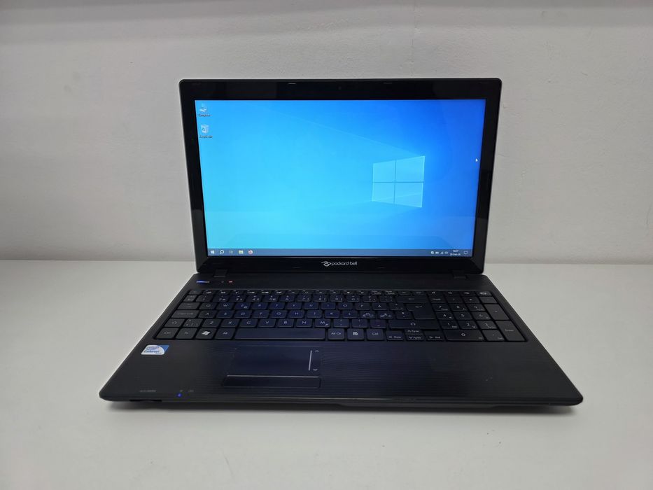 Laptop Acer SSD 15.6 HD cu  CA NOU Garantie