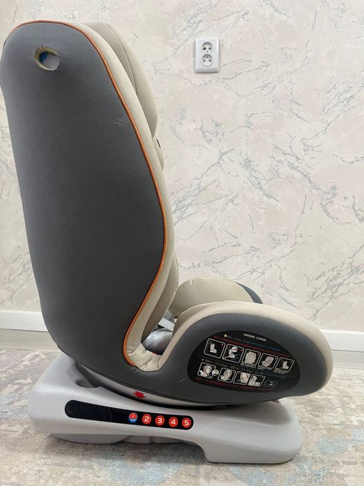 Продаеться Авто кресло