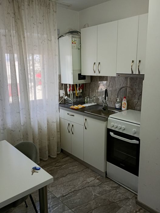 Închiriez apartament cu 1 cameră în orașul Călan vis â vis de Penny