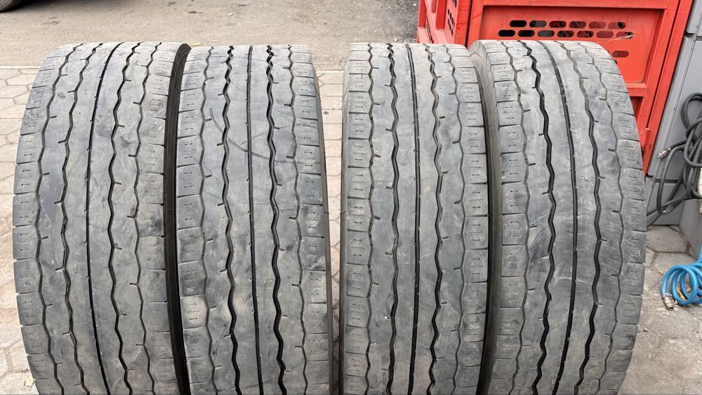 Продам грузовые шины