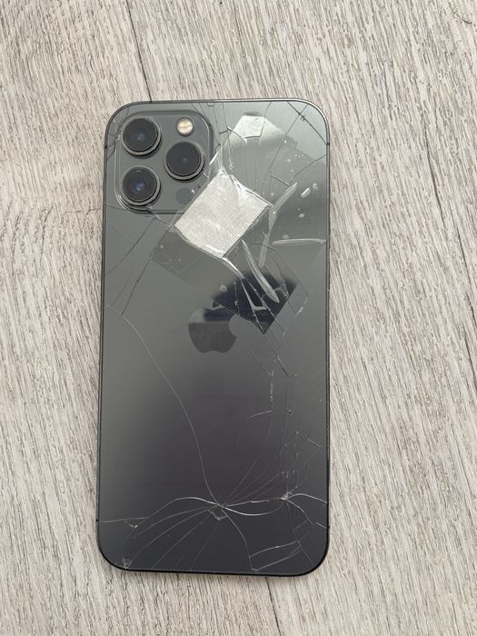 Айфон 12 про макс и айфон 11