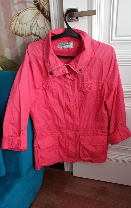 все куртки по 3000 тысячи