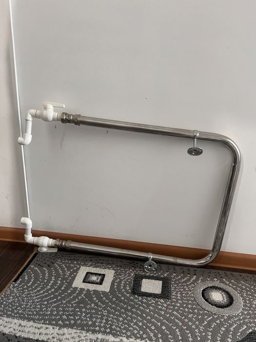 Продам полотенцесущитель