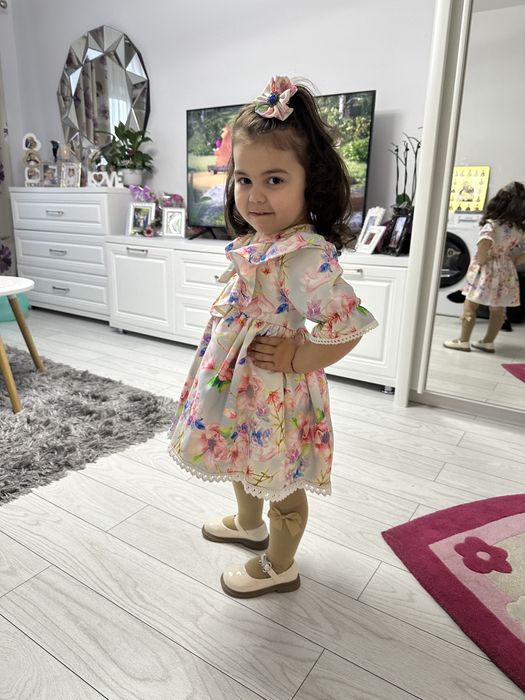 Rochita eleganta si accesoriu par marime 2,4 ani