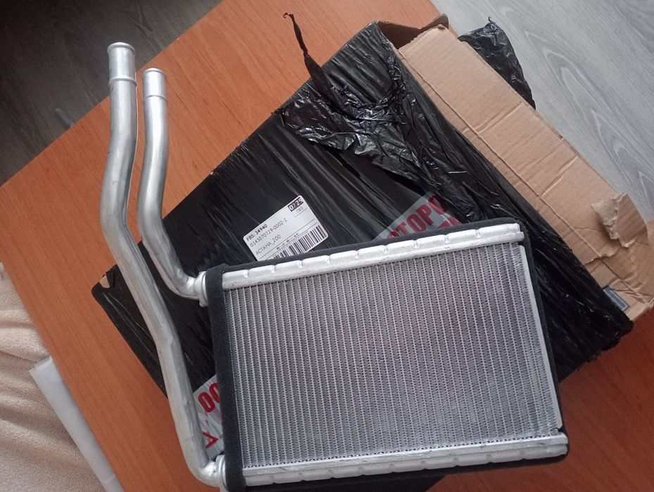 Радиатор салона Suzuki sx4