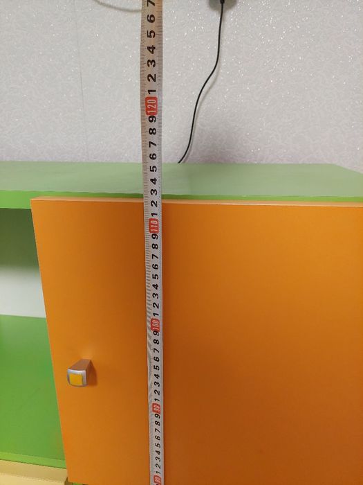 Продавам обзавеждане за детска стая