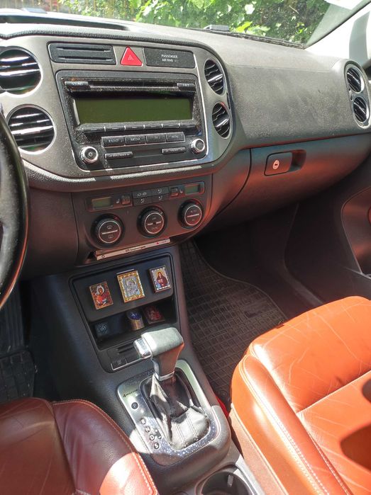 Tiguan.  2,0...tsi