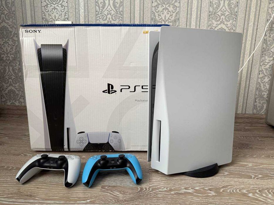 Приставка Sony Playstation 5 Blu-ray практически новая