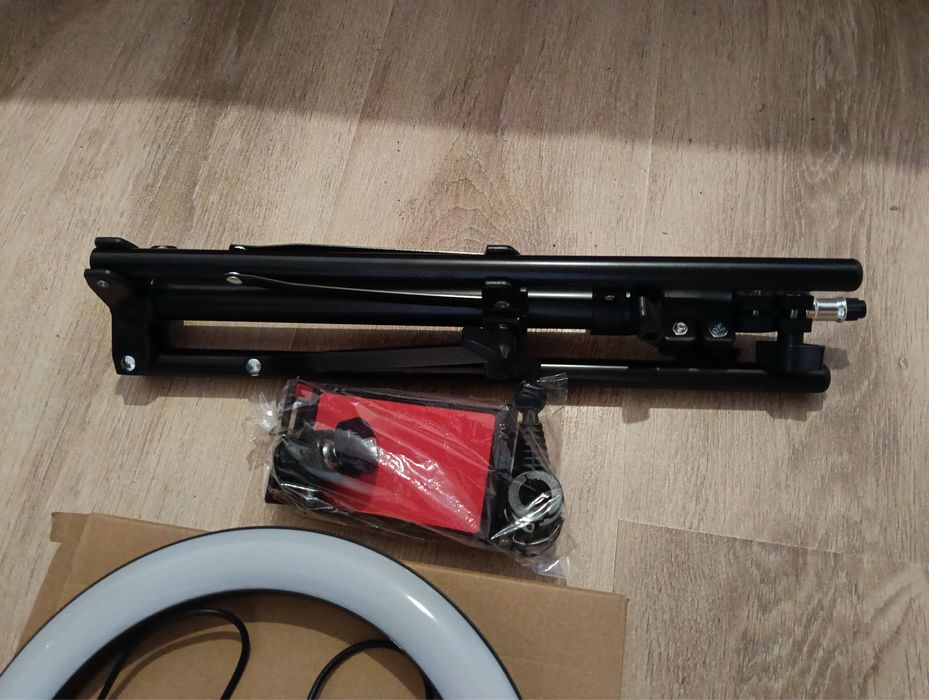 Ринг лампа 26см със статив и аксесоари – LED Ring Light комплект