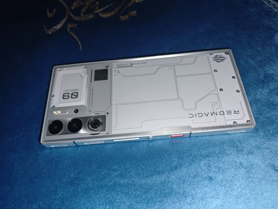 ZTE Nubia Redmagic 9 pro 16/512 white