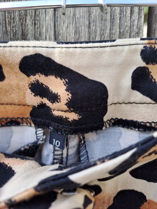 Pantaloni print leopard