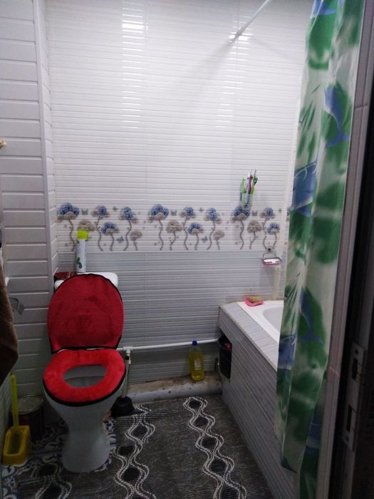 Срочна 1 этаж 2 хона квартира сотилади