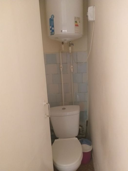 Srochna Marhabo Atlas oldida 2 xonalik 4-etaj uy ijaraga beriladi.