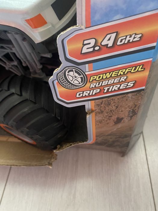 Нова играчка джип