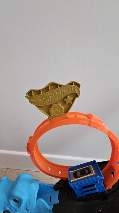 Хотвилс рельсы тиранозавр