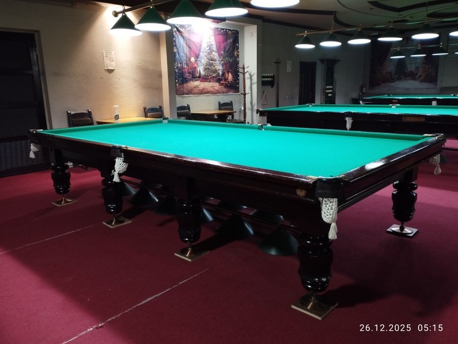 Продаю 12 футовые бильярдные столы (графит)