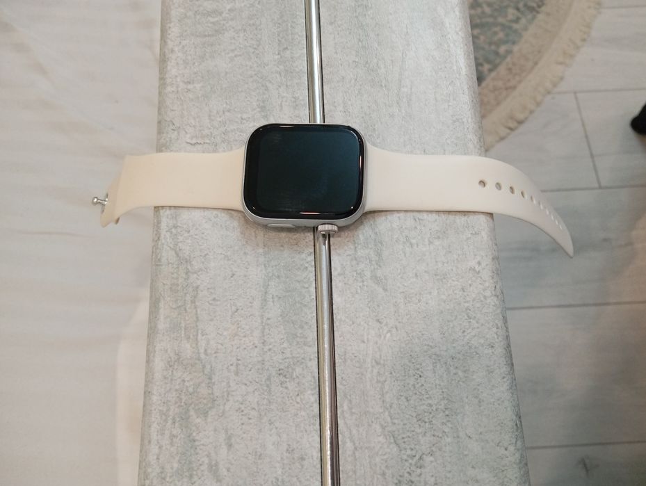 Часы (обычные)))