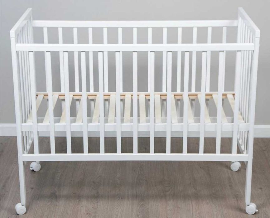 Продам кроватку iLove Emma белый