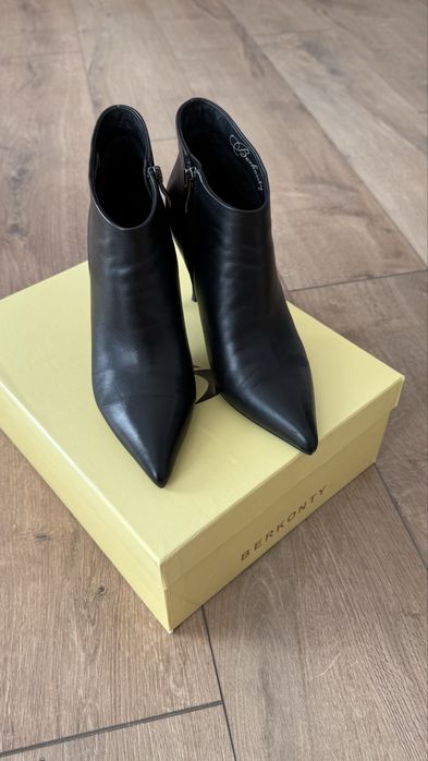 Сапожки Италия кожа