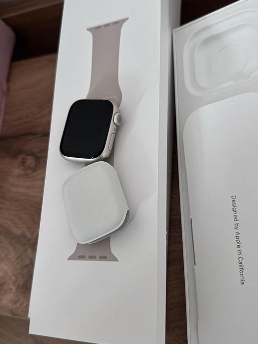 Продам часы apple watch