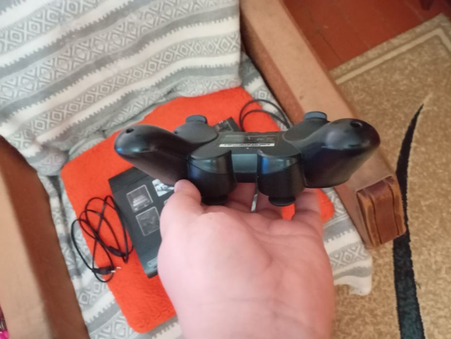 Прошитая PS 3  в хорошем состоянии