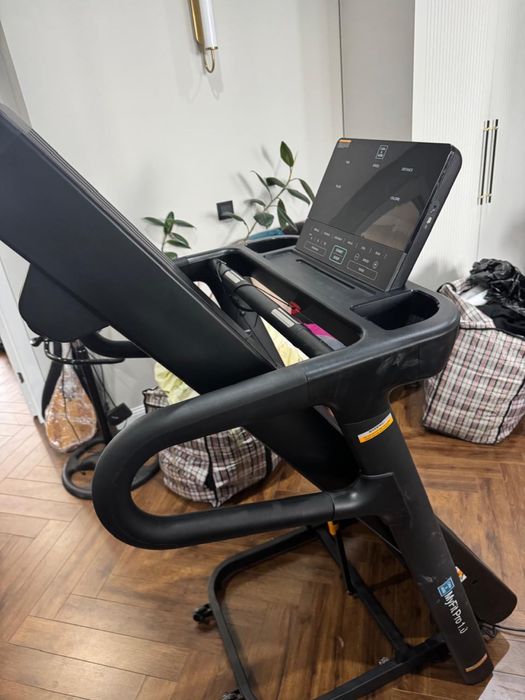 Продам беговую дорожку