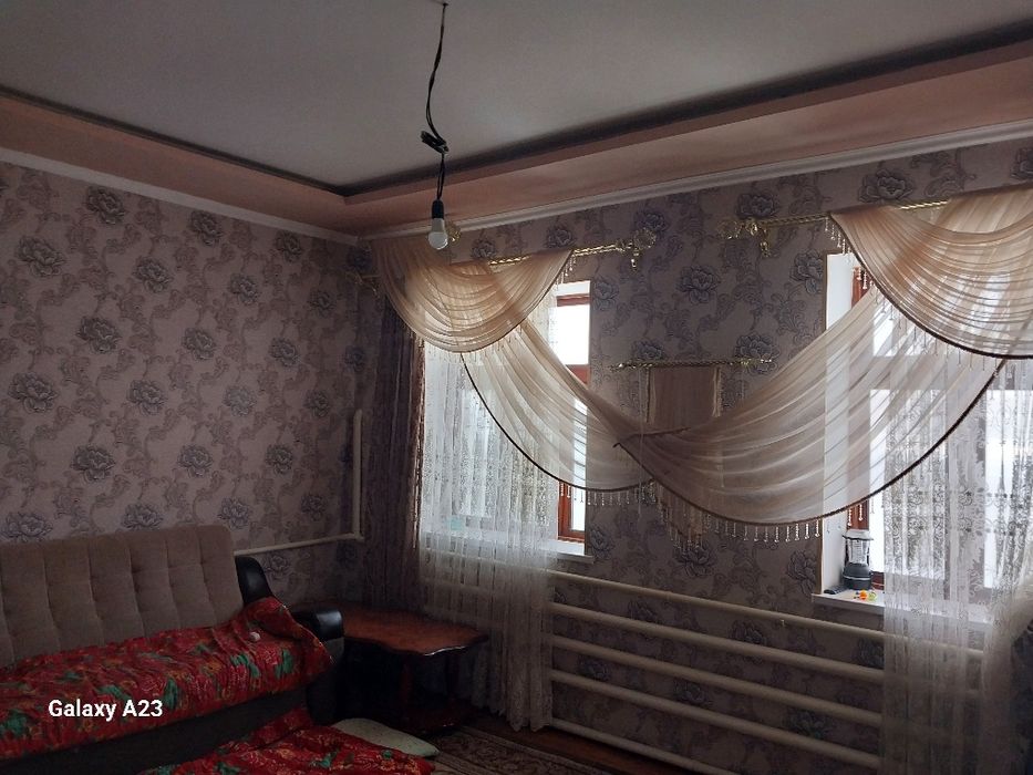 Таёйр уй сотилади