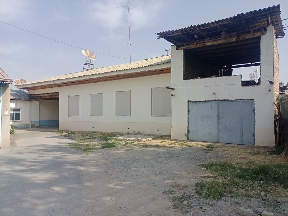 Қибрай тумани Узумзор маҳалласидан уй сотилади