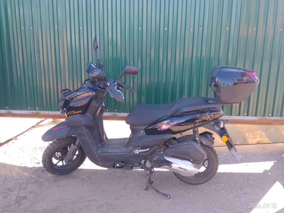 Продам скутер танк