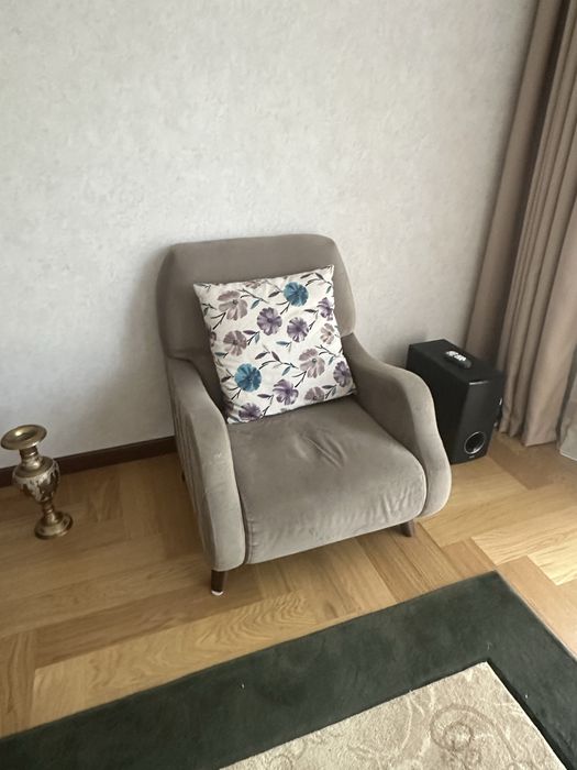 Диван и 2 кресла