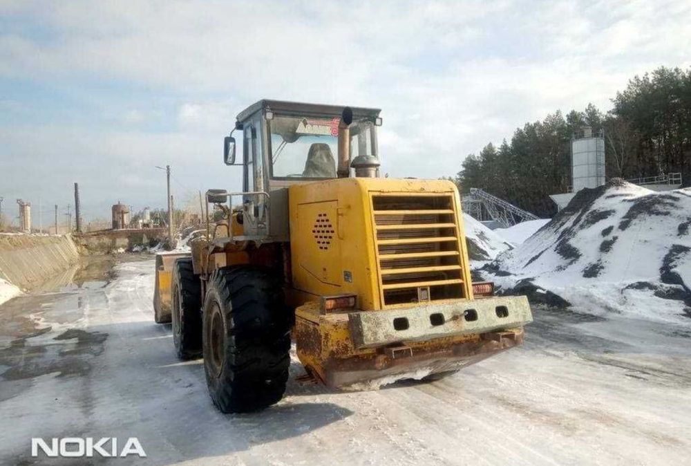 Продам фронтальный погрузчик